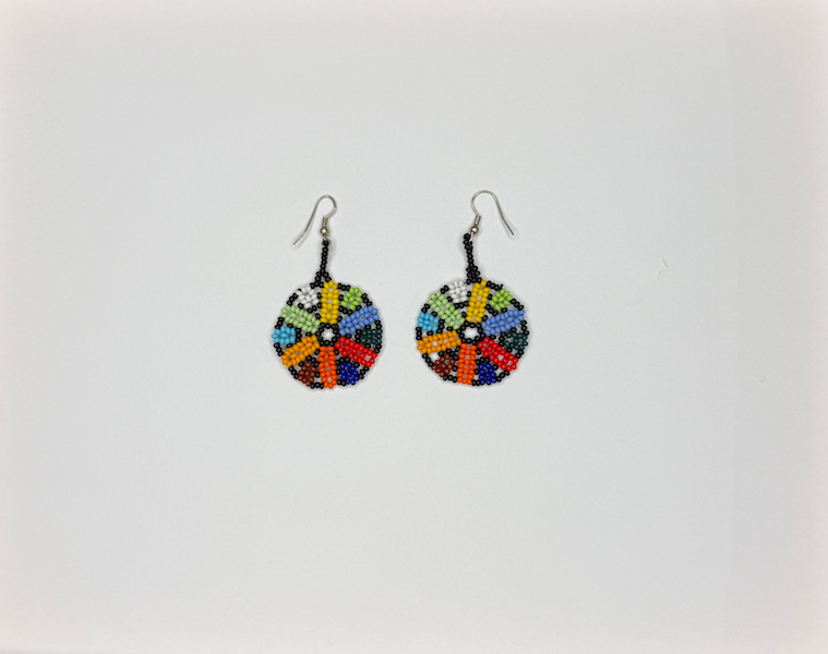 手工彩色轮形耳环 - 多色珠子（Chaquiras）