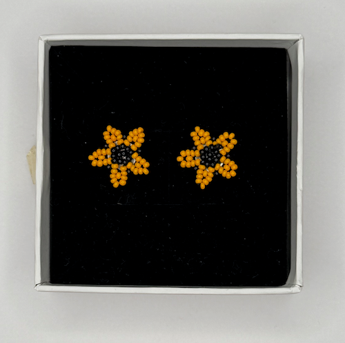 手工花朵耳钉 - 黄色珠子（Chaquiras）